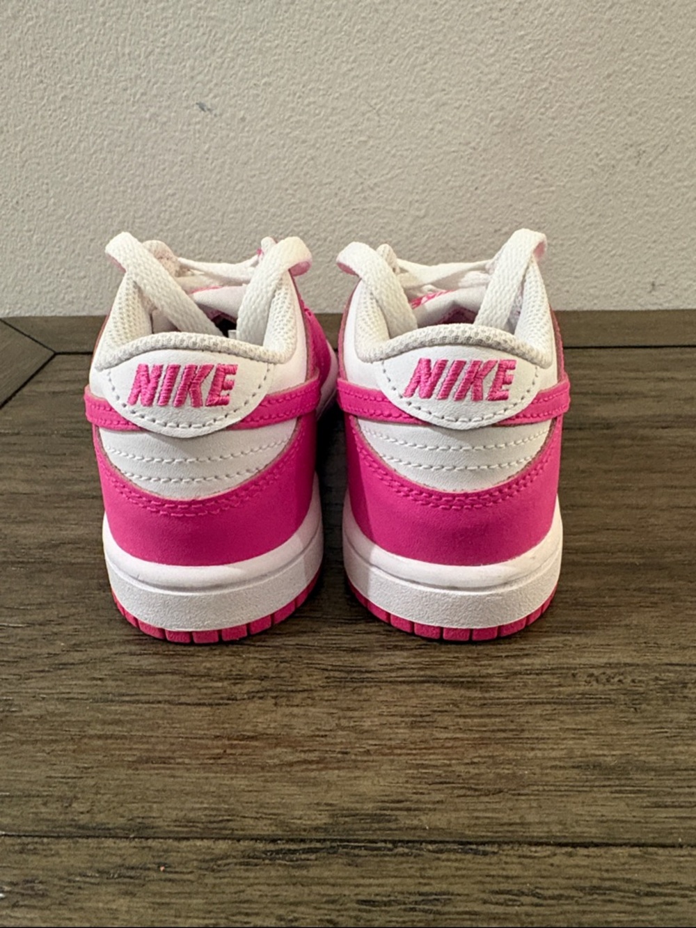 NIB [Nike] Dunk Low Top Shoes Sneakers Fuchsia Pink/White Little Kids Youth 11 C - Picture 11 of 16
